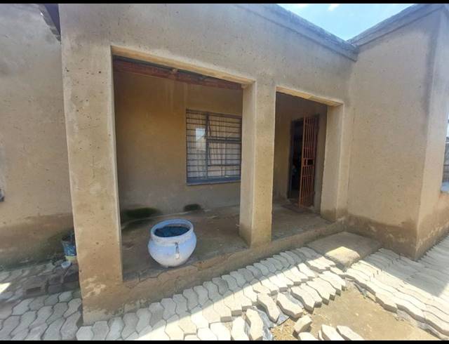 3 BEDROOM HOUSE FOR SALE IN MOHLAKENG